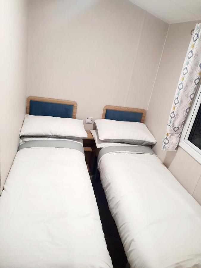 Parkview Caravan California Cliffs Great Yarmouth Exterior photo